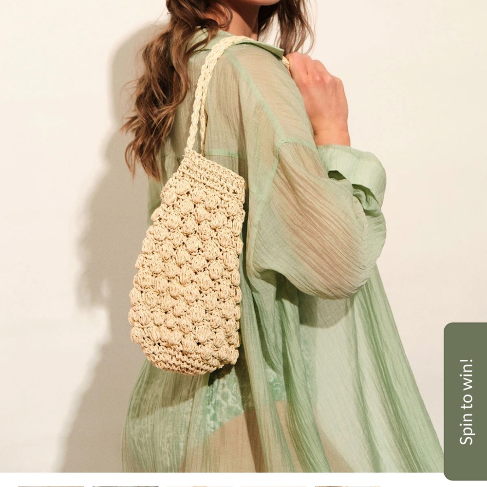 Straw bucket bag
